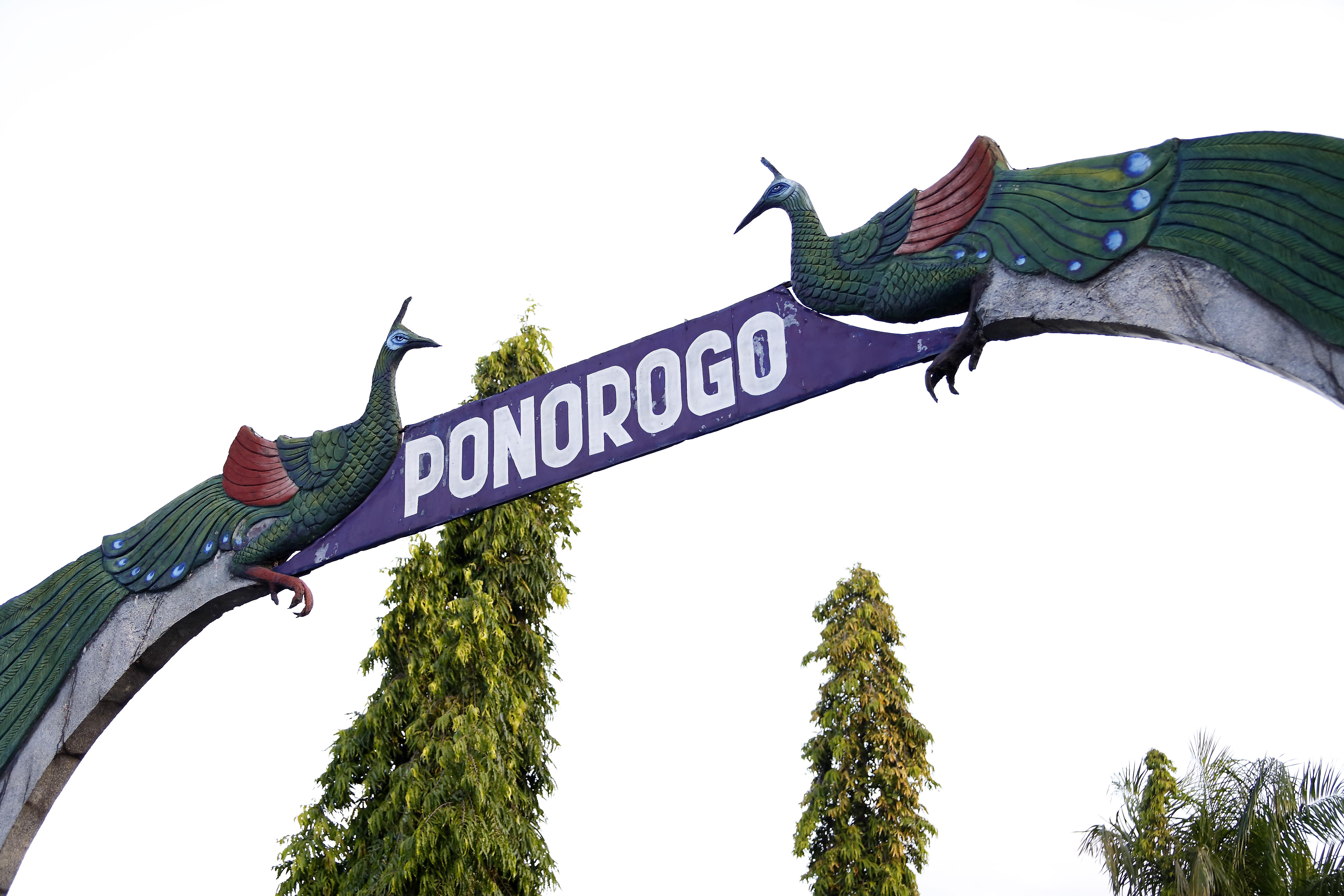 อมารี โฮเต็ล โปโนโรโก Hotel Ponorogo ภายนอก รูปภาพ
